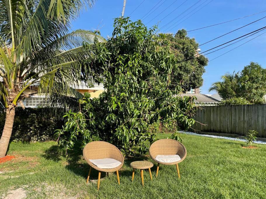 Hot Tub, Tiki Bar, Outdoor Shower, Near Intercoastal Waterway! ウェストパームビーチ エクステリア 写真