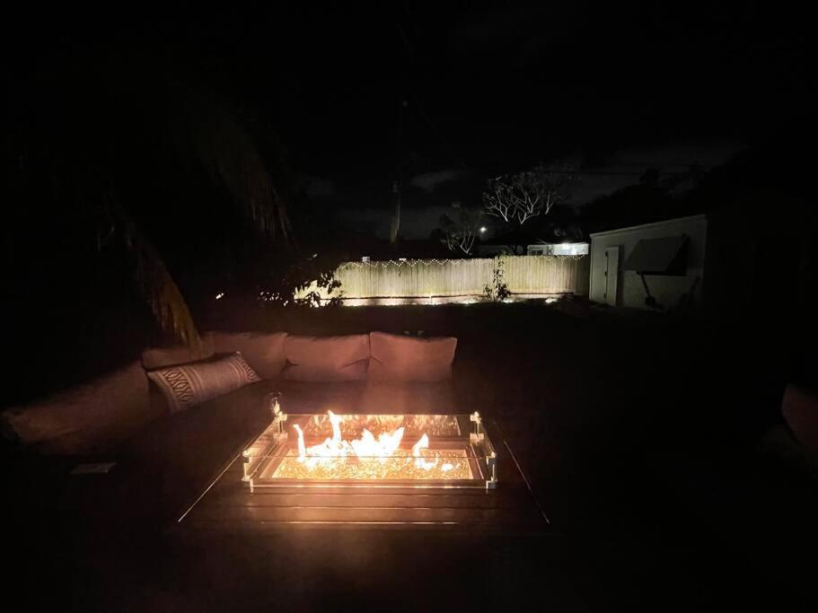 Hot Tub, Tiki Bar, Outdoor Shower, Near Intercoastal Waterway! ウェストパームビーチ エクステリア 写真