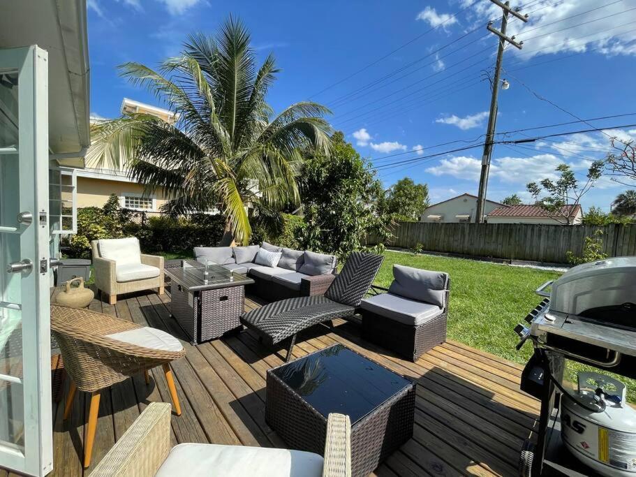 Hot Tub, Tiki Bar, Outdoor Shower, Near Intercoastal Waterway! ウェストパームビーチ エクステリア 写真