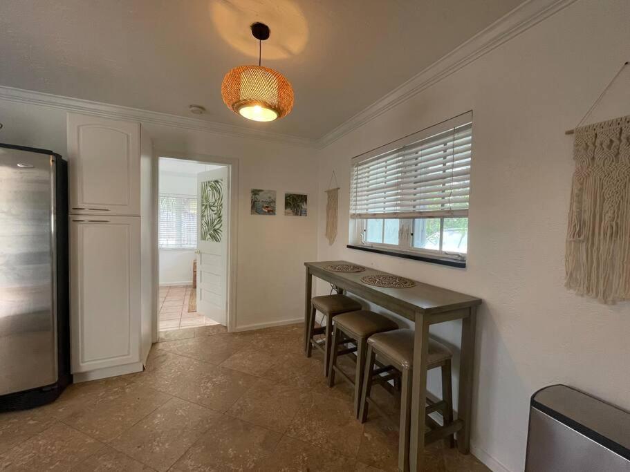 Hot Tub, Tiki Bar, Outdoor Shower, Near Intercoastal Waterway! ウェストパームビーチ エクステリア 写真